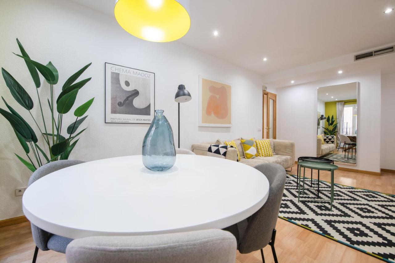 2 Bedrooms 2 Bathrooms Furnished - Malsana - With Pool - Mintystay Madrid Kültér fotó