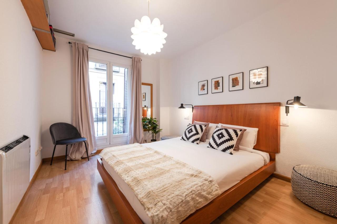 2 Bedrooms 2 Bathrooms Furnished - Malsana - With Pool - Mintystay Madrid Kültér fotó