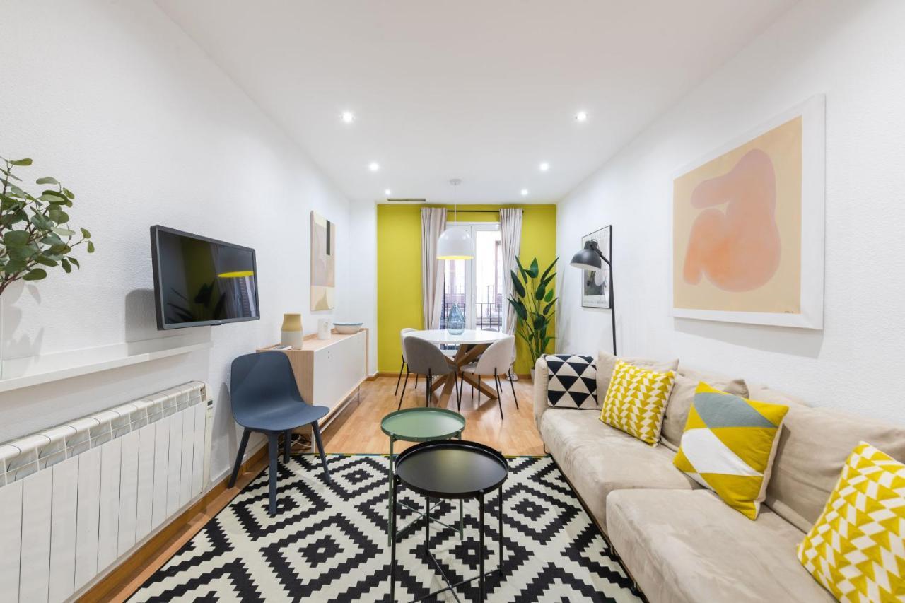 2 Bedrooms 2 Bathrooms Furnished - Malsana - With Pool - Mintystay Madrid Kültér fotó