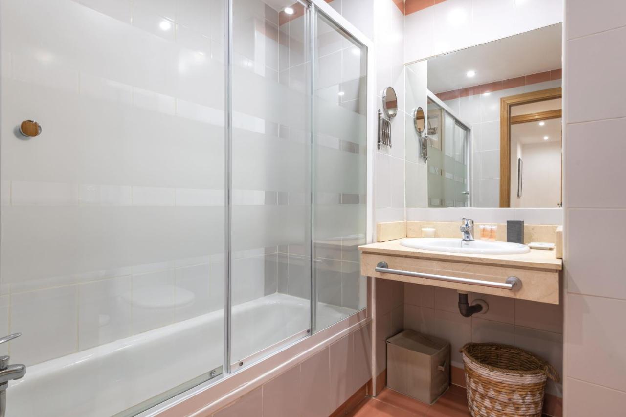 2 Bedrooms 2 Bathrooms Furnished - Malsana - With Pool - Mintystay Madrid Kültér fotó