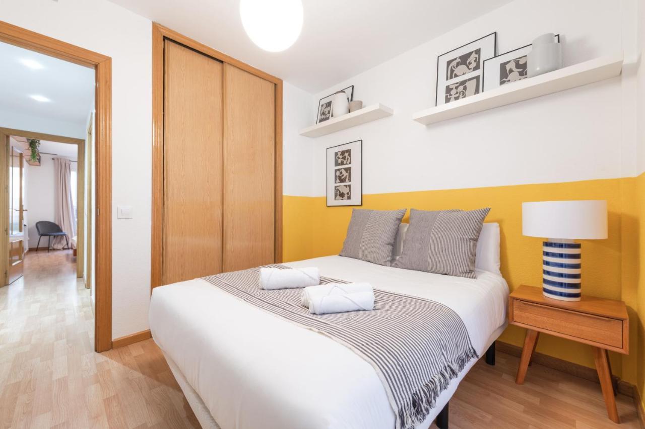 2 Bedrooms 2 Bathrooms Furnished - Malsana - With Pool - Mintystay Madrid Kültér fotó